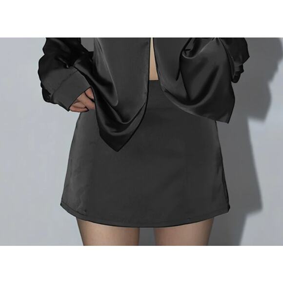 Leisure Satin Mini Skirt | Size Small | Commense - Picture 3 of 3